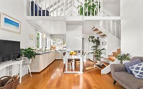 The Stables - Charming Loft With Derwent River Views
